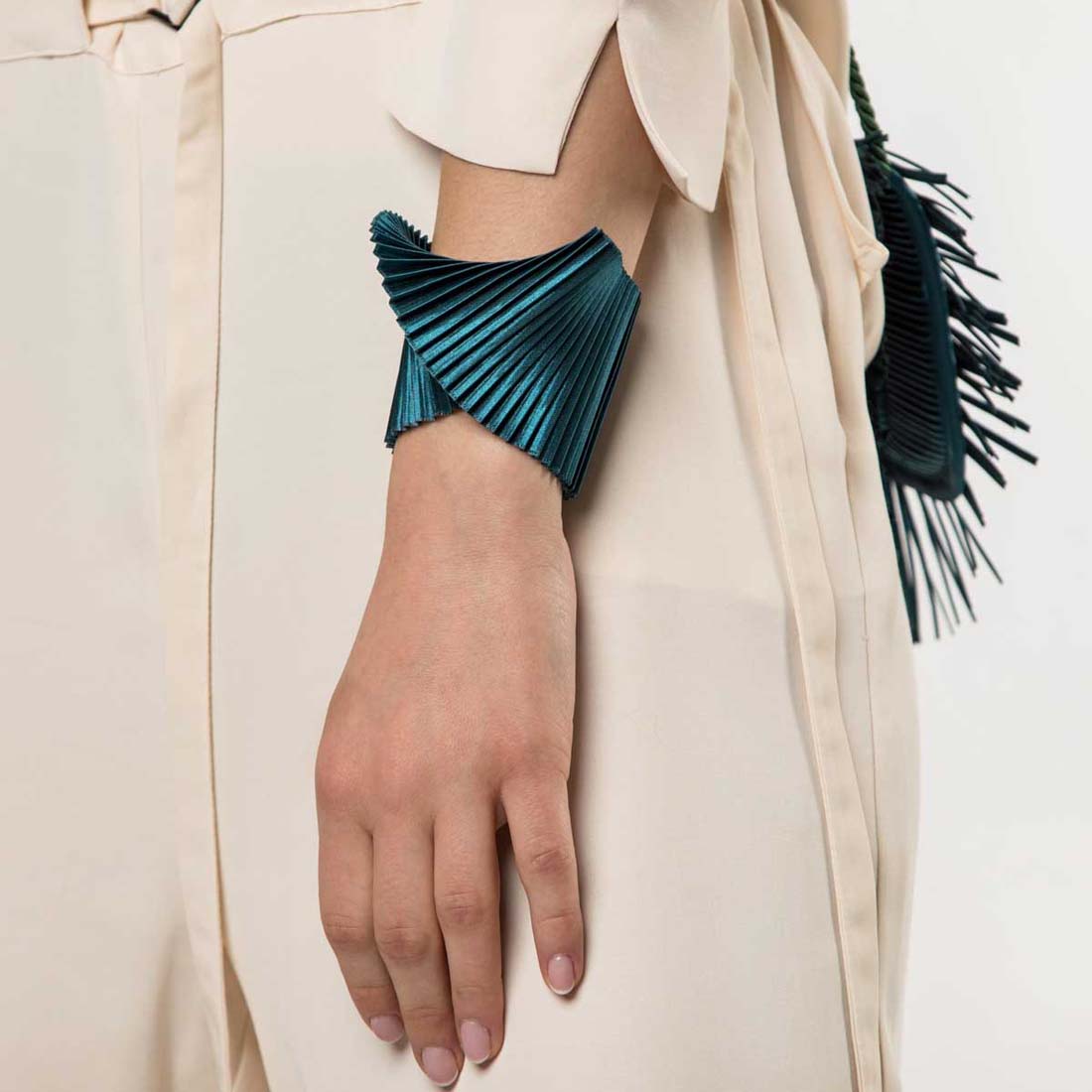 Pleated Dark Green Satin Polyester Shell Bracelet