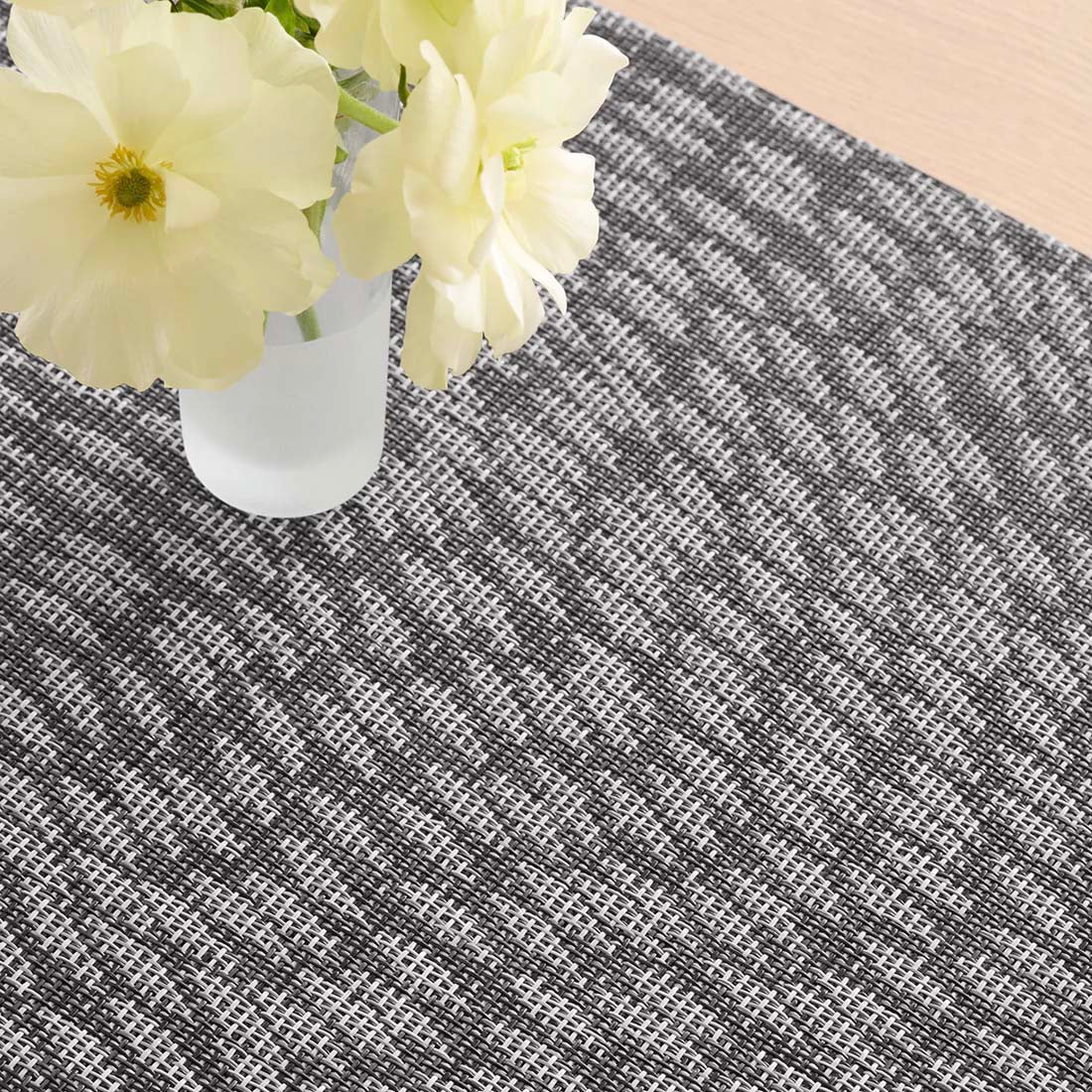 Storm Flutter Tablemat