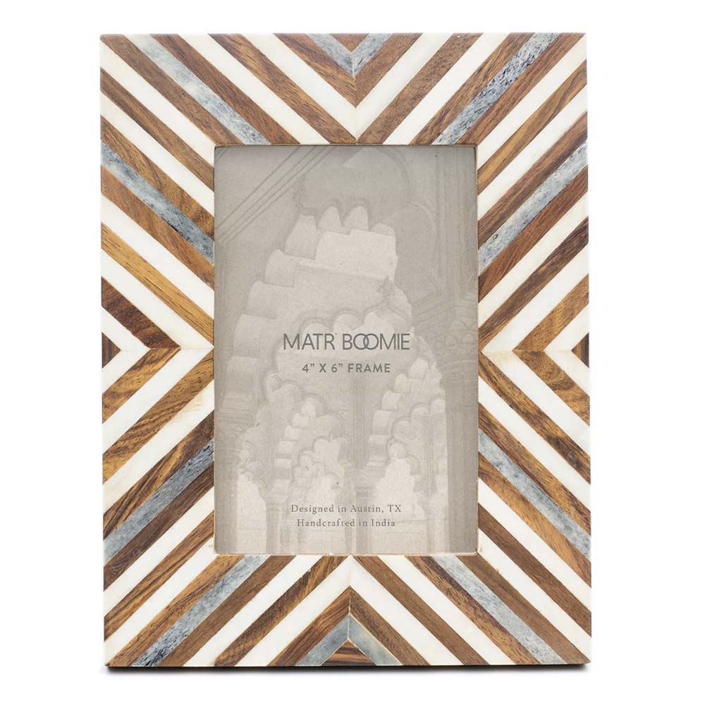 Banka Mundi 4x6 Brown & White Carved Bone and Wood Picture Frame