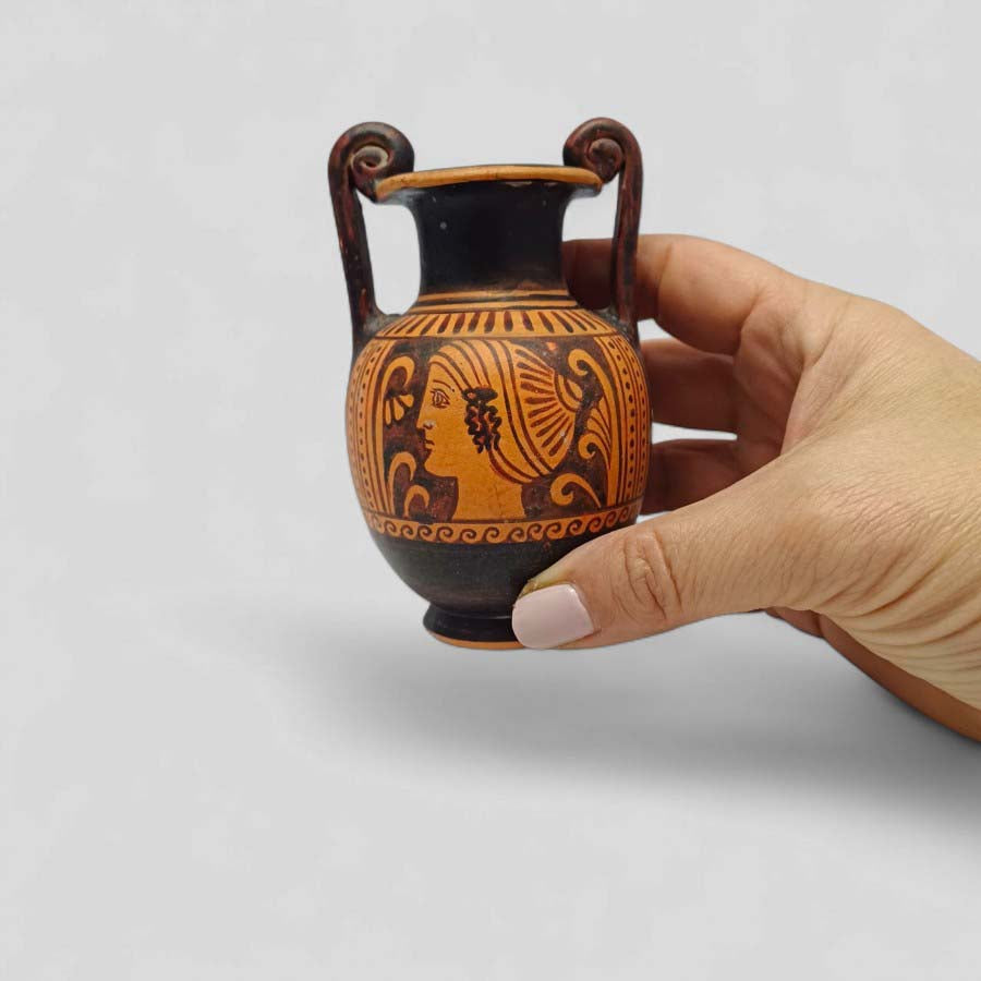 Red Figure Etruscan Vase reproduction