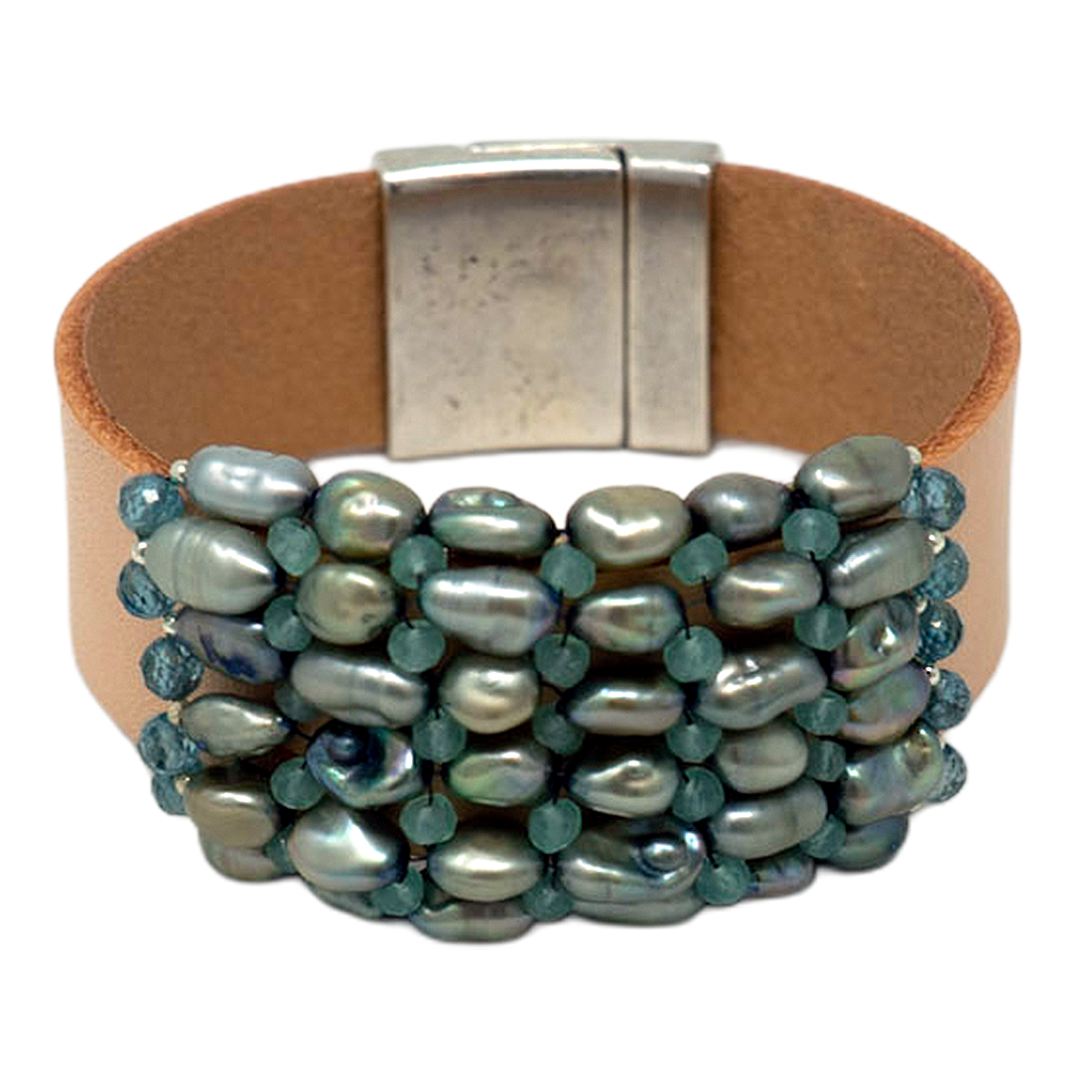 Bracelet with leather strap and beaded blue pearls