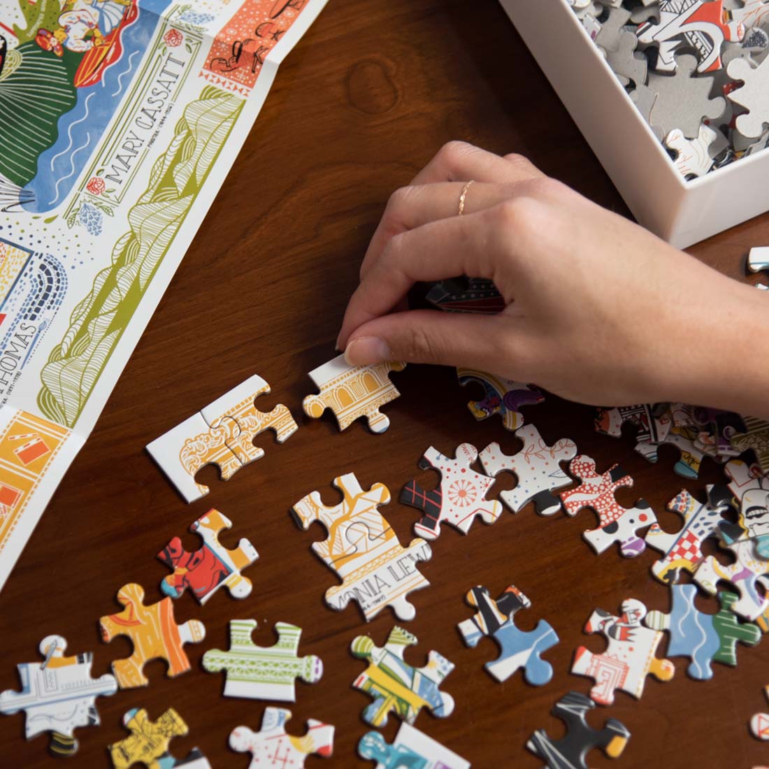 Women in Art Puzzle: Fearless Creatives Who Inspired the World 500-Piece Jigsaw Puzzle