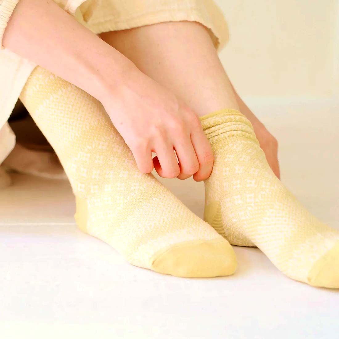 Yellow Jacquard Cotton Linen Women's Socks