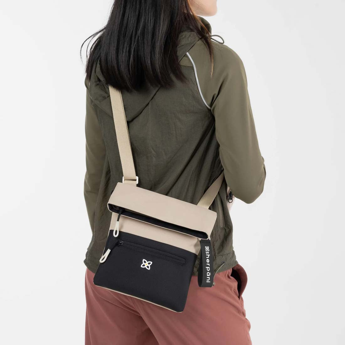 Leche Pica Minimalist Crossbody