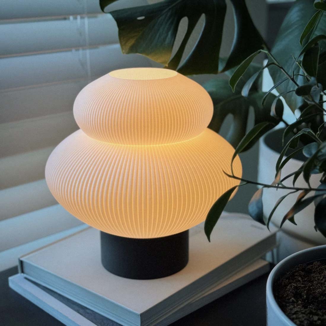 Santal Ash Unni Short Lamp