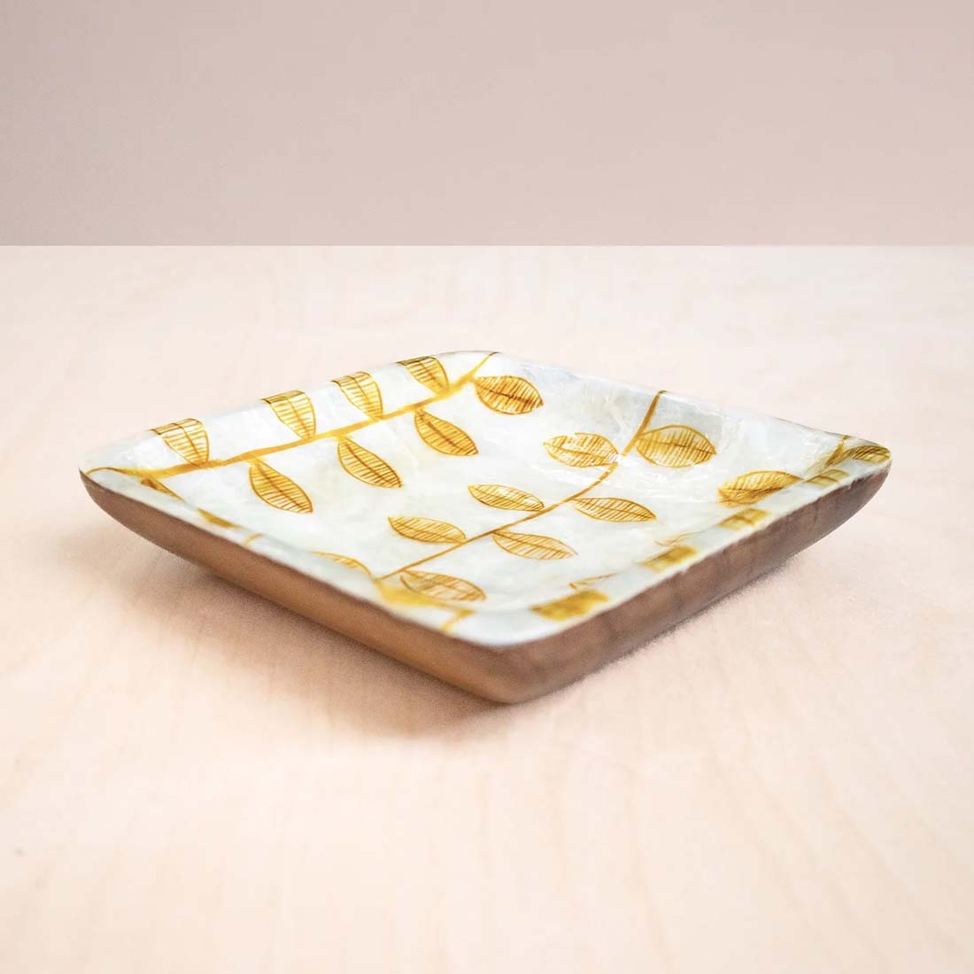 Nordic Vines Patterned Plate