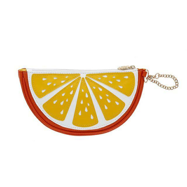 Semicircular orange slice purse with a gold chain on a white background