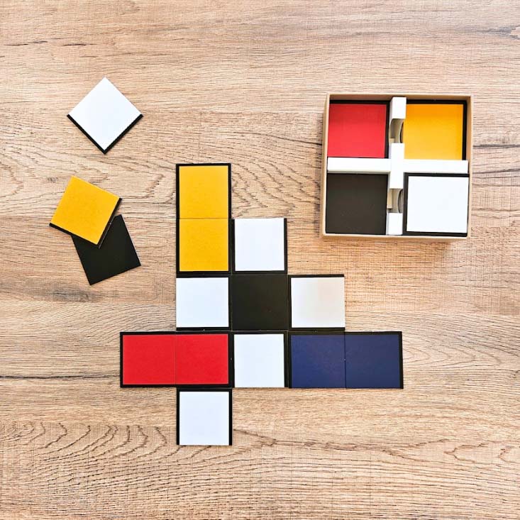 The Mondrian Challenge Game