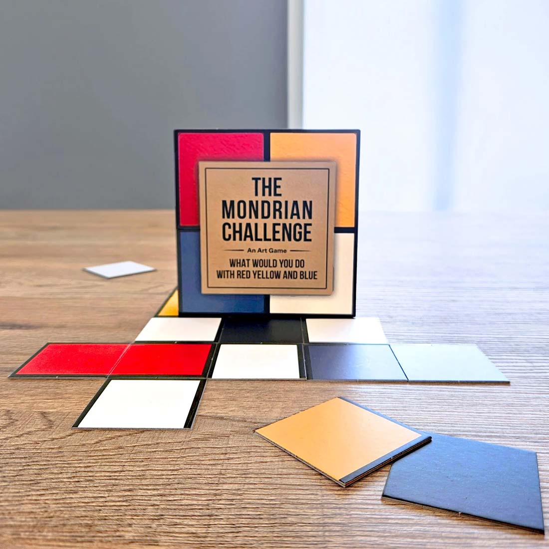 The Mondrian Challenge Game